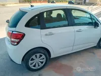 Usata Citroën C3 68 CV (50 kW) 2015 Bianco Utilitaria