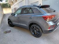 Usata VW T-Roc Sport 110 CV (80 kW) 2023 Grigio SUV