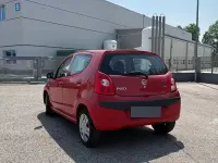 Usata Nissan Pixo 68 CV (50 kW) 2010 Rosso Utilitaria