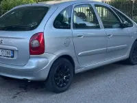Usata Citroën Xsara Picasso 90 CV (66 kW) 2003 Grigio Monovolume
