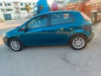 Usata Fiat Punto Evo Lounge 69 CV (50 kW) 2012 Verde Utilitaria