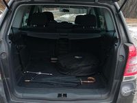 Usata Opel Zafira 140 CV (102 kW) 2010 Grigio Monovolume