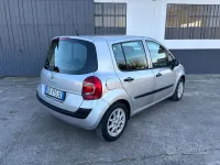 Usata Renault Modus 75 CV (55 kW) 2010 Grigio Monovolume