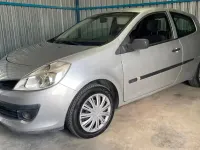 Usata Renault Clio II 85 CV (62 kW) 2006 Argento Berlina