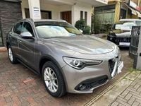 Usata Alfa Romeo Stelvio 209 CV (153 kW) 2017 Grigio SUV