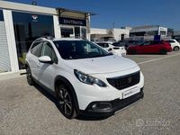 Usata Peugeot 2008 Allure 99 CV (72 kW) 2017 Bianco SUV