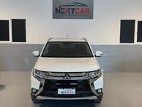 Usata Mitsubishi Outlander 149 CV (109 kW) 2015 Bianco SUV