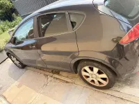 Usata Seat Leon 105 CV (77 kW) 2007 Nero Utilitaria