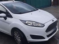 Usata Ford Fiesta 60 CV (44 kW) 2014 Bianco Berlina