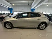Usata Toyota Corolla Active 140 CV (102 kW) 2022 Grigio Berlina