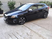 Usata Volvo V40 R-Design Momentum 114 CV (83 kW) 2014 Nero Berlina