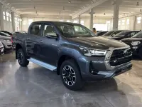 Nuova Toyota HiLux Executive 150 CV (110 kW) 2026 Grigio scuro Pick-up