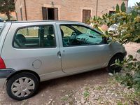 Usata Renault Twingo 58 CV (42 kW) 2004 Grigio Utilitaria
