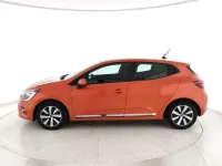 Usata Renault Clio V Zen 91 CV (66 kW) 2021 Arancione Berlina