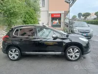 Käytetty Peugeot 2008 Allure 110 HP (80 kW) 2016 Musta Katumaasturi