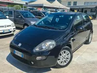 Usata Fiat Punto 77 CV (56 kW) 2012 Nero Utilitaria