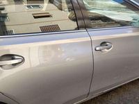 Usata Toyota Auris Hybrid Lounge 99 CV (72 kW) 2013 Grigio Berlina