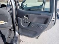 Usata Toyota Yaris Verso Sol 75 CV (55 kW) 2004 Argento Monovolume