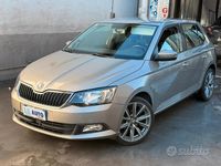 Usata Skoda Fabia Style 89 CV (65 kW) 2015 Grigio Utilitaria