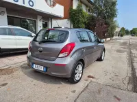 Usata Hyundai i20 75 CV (55 kW) 2013 Grigio Utilitaria