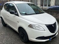 Usata Lancia Ypsilon Silver 69 CV (50 kW) 2014 Bianco Utilitaria