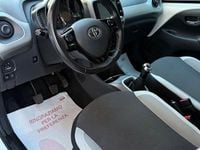 Usata Toyota Aygo 72 CV (52 kW) 2018 Bianco Utilitaria
