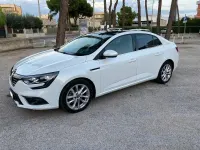 Usata Renault Mégane IV Zen 110 CV (80 kW) 2018 Bianco Berlina