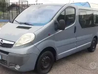 Usata Opel Vivaro 114 CV (83 kW) 2009 Grigio Monovolume