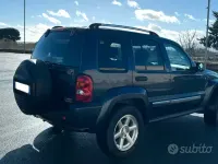 Usata Jeep Cherokee 163 CV (119 kW) 2007 Blu SUV