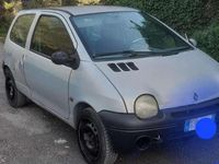 Usata Renault Twingo 54 CV (39 kW) 2001 Grigio Utilitaria