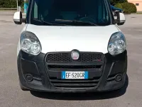 Usata Fiat Doblò 75 CV (55 kW) 2011 Bianco Monovolume