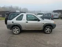 Usata Land Rover Freelander 98 CV (72 kW) 1999 Grigio SUV
