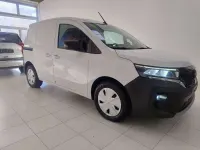 Usata Renault Kangoo 89 kW (122 CV) 2023 Bianco Monovolume