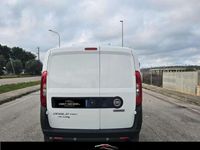 Usata Fiat Doblò Lounge 105 CV (77 kW) 2022 Bianco Monovolume