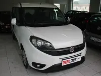 Usata Fiat Doblò 120 CV (88 kW) 2021 Bianco Monovolume