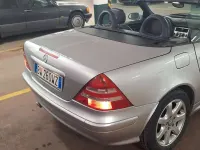 Usata Mercedes SLK200 163 CV (119 kW) 2002 Argento Cabrio