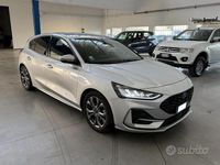 Usata Ford Focus ST-Line 116 CV (85 kW) 2024 Argento metallizzato Berlina