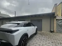 Usata Peugeot e-3008 Allure 103 kW (141 CV) 2025 Bianco SUV