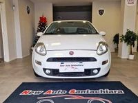 Usata Fiat Punto Lounge 75 CV (55 kW) 2015 Bianco Berlina