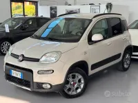Usata Fiat Panda 4x4 S 85 CV (62 kW) 2013 Bianco Utilitaria