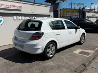 Usata Opel Astra Enjoy 88 CV (64 kW) 2010 Bianco Berlina
