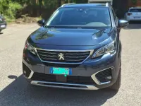 Usata Peugeot 5008 Allure 131 CV (96 kW) 2019 Blu/azzurro SUV