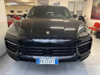 Usata Porsche Cayenne 340 CV (250 kW) 2019 Nero metallizzato SUV