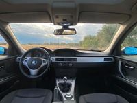 Begagnad BMW 318 2007 Blå Kombi