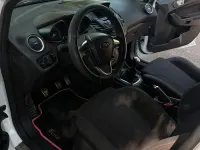 Usata Ford Fiesta ST-Line 75 CV (55 kW) 2017 Bianco Utilitaria