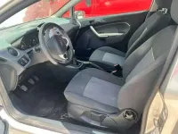 Second-hand Ford Fiesta Titanium 82 CP (60 kW) 2010 Argintiu Berlinǎ