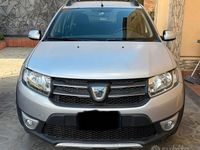 Usata Dacia Sandero Stepway 2015 Grigio Utilitaria