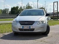 Usata Kia Ceed 90 CV (66 kW) 2007 Grigio Utilitaria