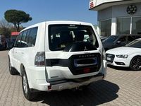 Usata Mitsubishi Pajero Intense 190 CV (139 kW) 2016 Bianco SUV