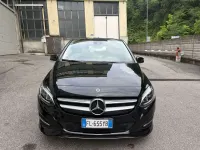 Usata Mercedes B180 109 CV (80 kW) 2017 Nero Utilitaria